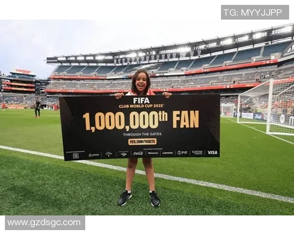 全球足球明星收入排行榜 揭示顶级球员年薪与商业价值 全球足球明星收入排行榜 揭示顶级球员年薪与商业价值